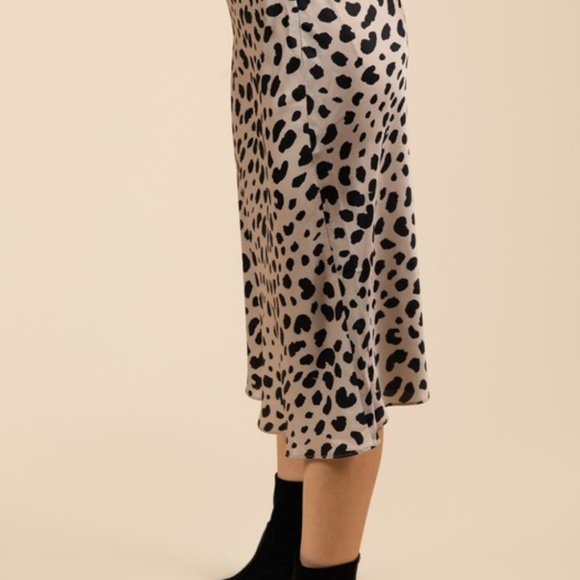 Satin Leopard Print Midi Skirt - Picture 6 of 7
